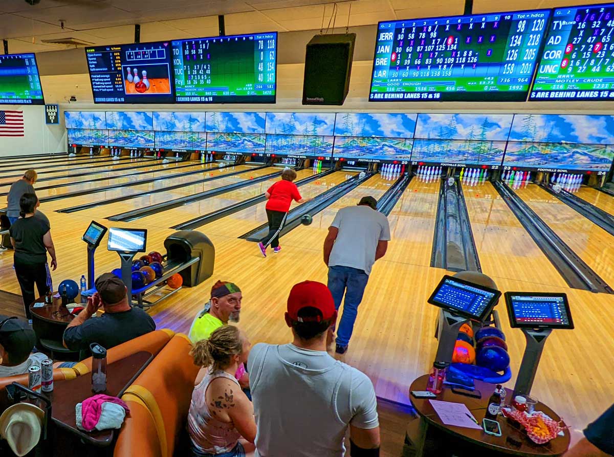 the-foothills-bowling-alley - Foothills Motel The Foothills Motel bowling alley
